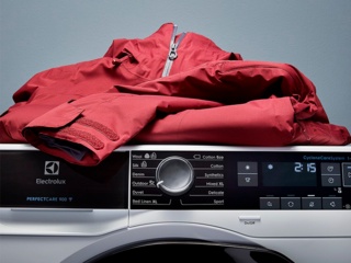 Деликатный уход за одеждой с системой UltraCare в стиральных машинах Electrolux