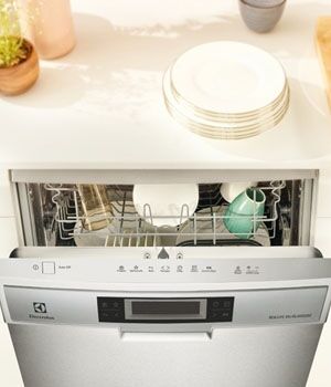 Узкие посудомоечные машины Electrolux (шириной 45 см)