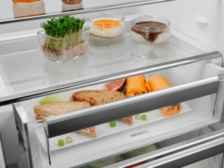 Выбираем двухкамерный холодильник от Electrolux