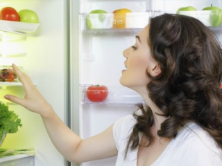 Перенавешиваемые двери холодильников Electrolux